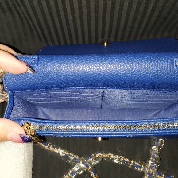 Crossbody Fabiola Logo print Convertible Crossbody - Picture 3 of 7